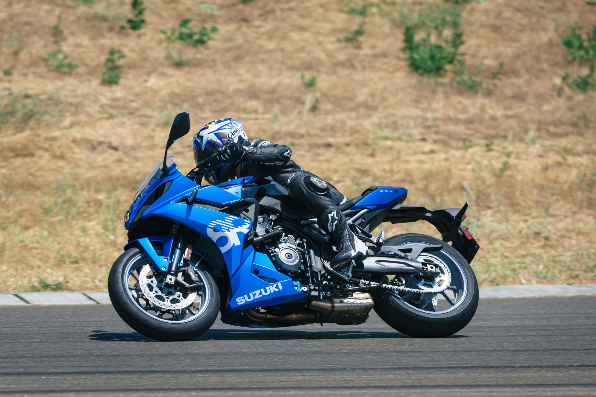 Suzuki GSX 8R (8)