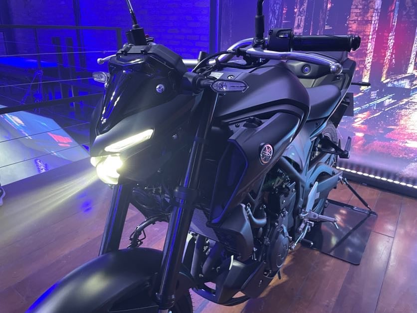 Yamaha MT 03 (12)