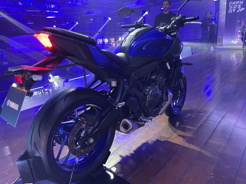 Yamaha MT 07 (4)