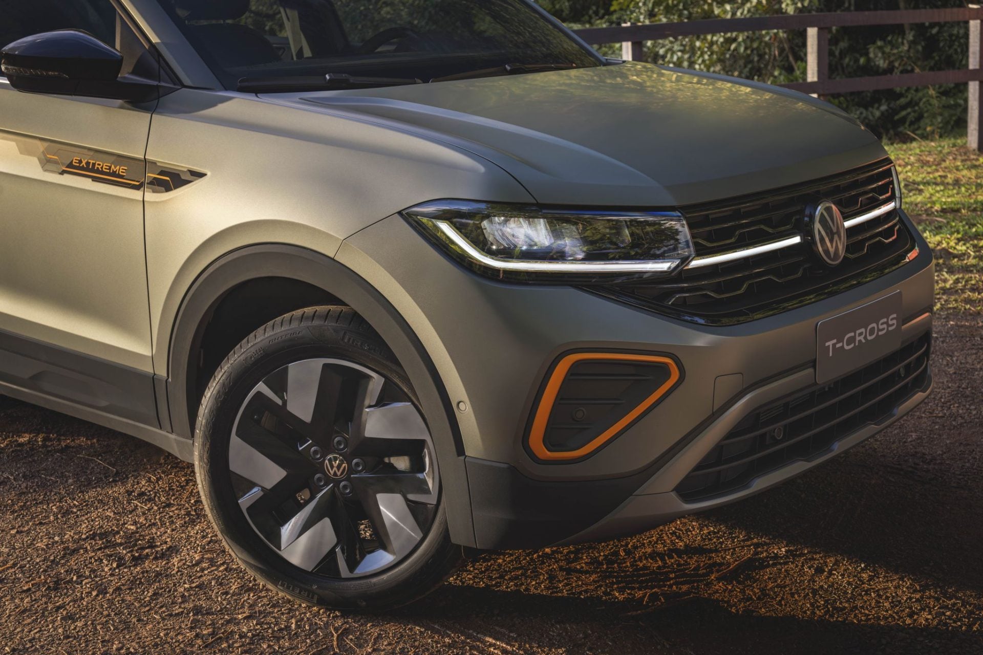 Novo T Cross Extreme Detalhe Dianteira Ambientada