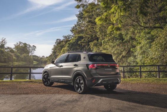 Novo T Cross Extreme Traseira 34 Ambientada