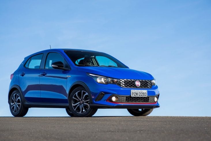 fiat argo hgt opening edition mopar azul frente parado
