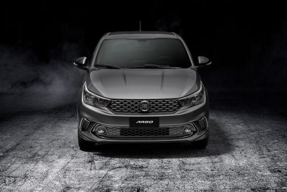 fiat argo s design preto dianteira parado