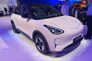Salão de Xangai Geely Geome Star Wish Xingyuan branco frente (3)