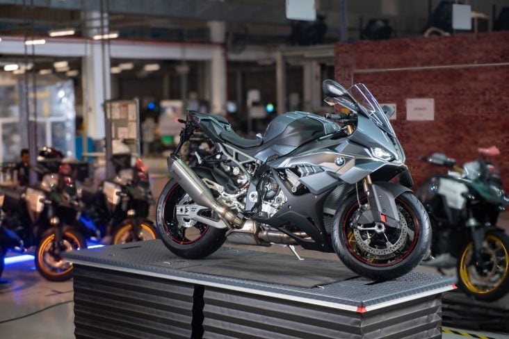 BMW S 1000 RR nacional cinza