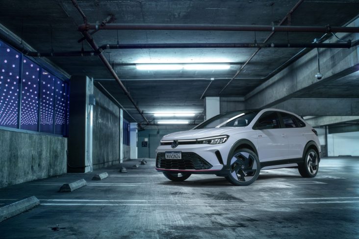 Volkswagen Nivus GTS 2026 Branco Cristal frente parado (2)