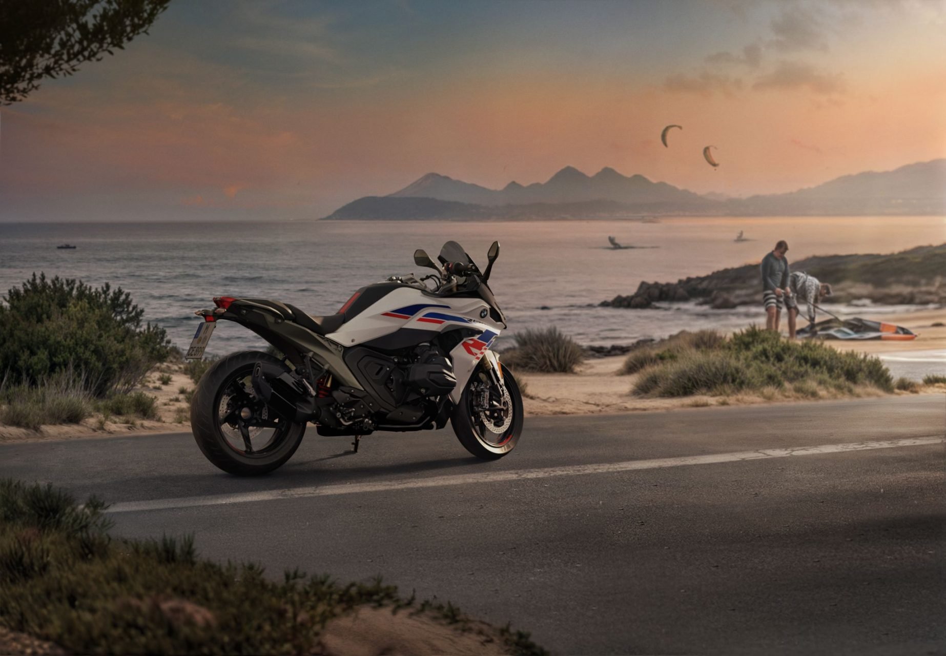 BMW R 1300 RS (2)