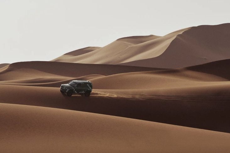 LAND ROVER DEFENDER DAKAR NA DUNA
