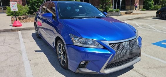 Lexus CT200h 1 milhão de milhas frente