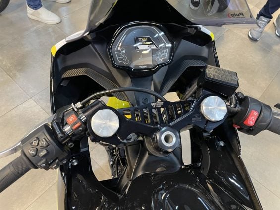 Triumph Daytona 660 MOTO1000GP   (11)