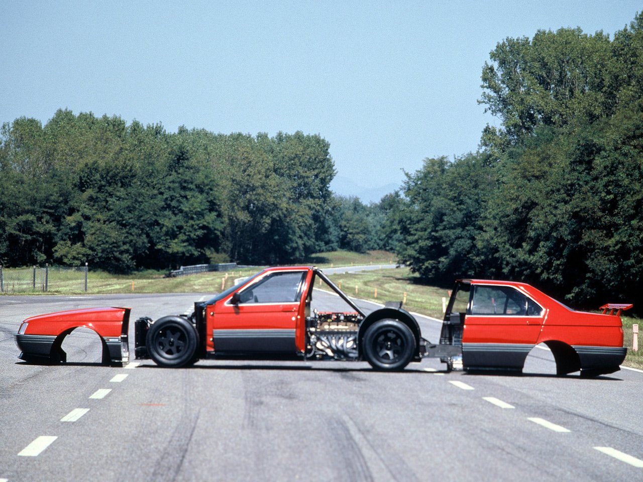 alfa romeo 164 pro car lateral desmontado