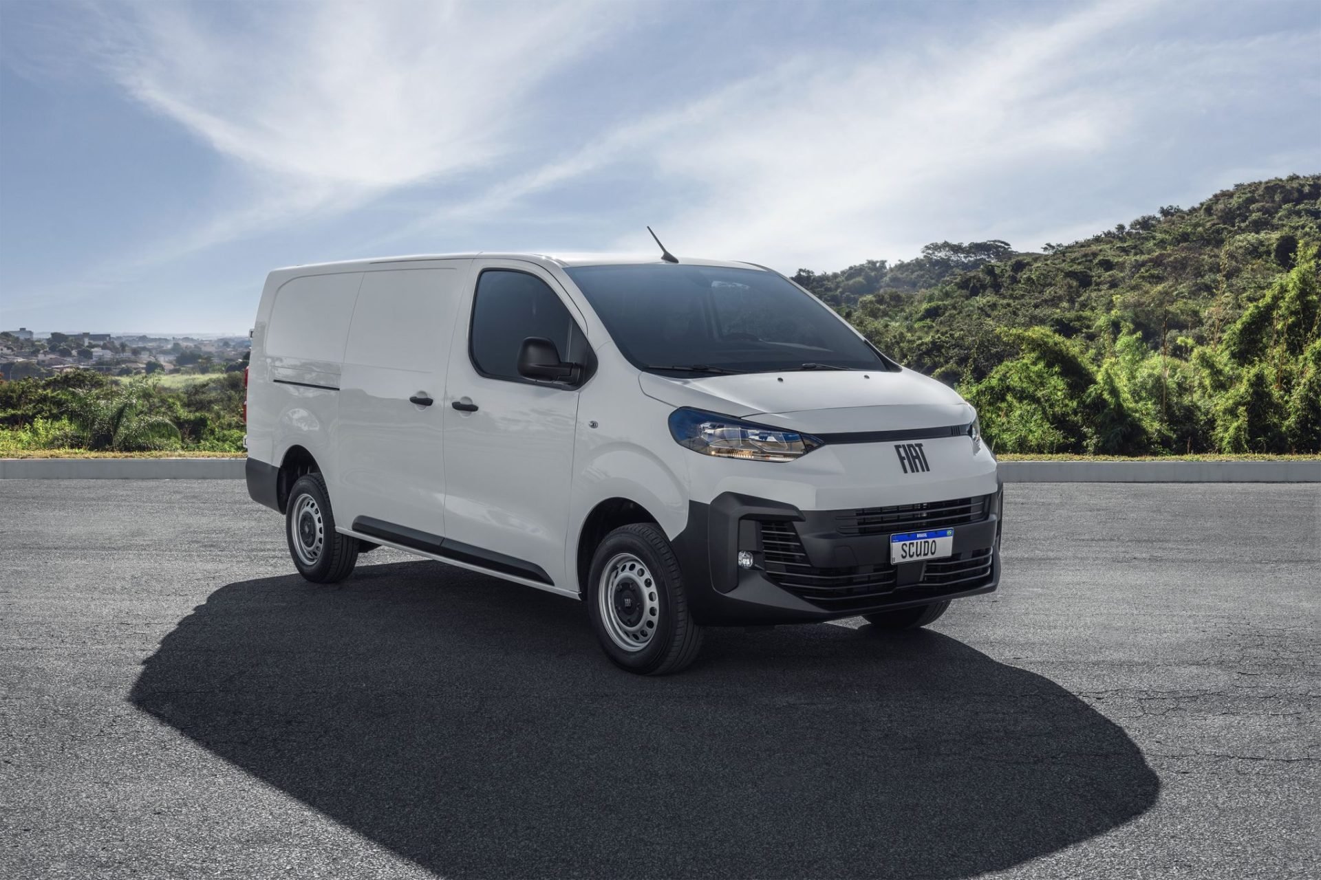 fiat-scudo-2.2-turbodiesel-cargo-2025-1-1920x1280.jpg