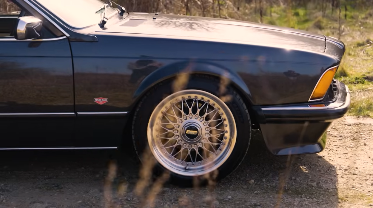 bmw-m635csi-preto-destaque-roda.png