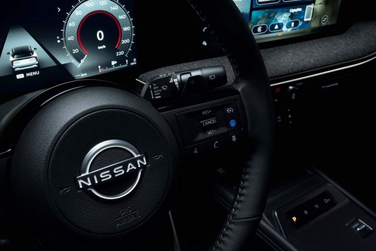 Nissan Kicks 2026 teaser interior volante