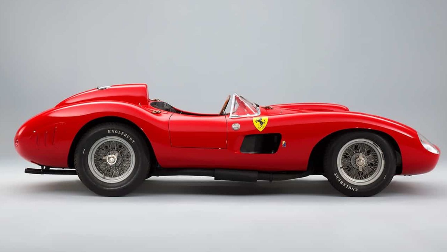 FERRARI 335 S SPIDER SCAGLIETTI