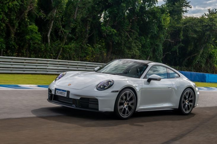 076 Carrera 911