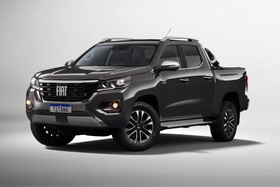 Fiat Titano Ranch 2026 em cinza escuro diagonal