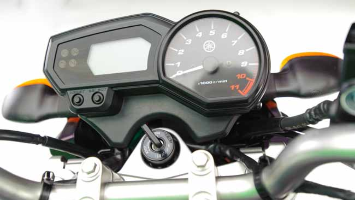Yamaha Fazer 250 2011 (2)