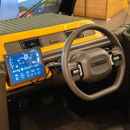 KG Motors Mibot interior