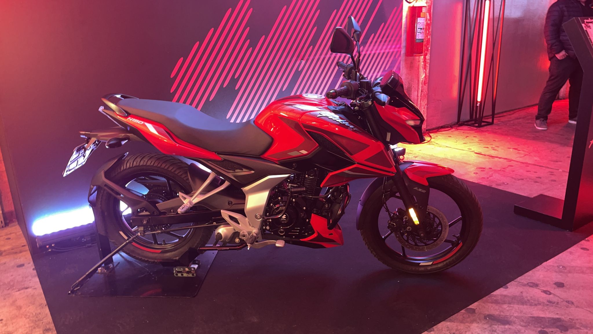 Bajaj Pulsar N150 (2)