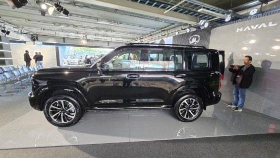 GWM Haval H9 preto lateral