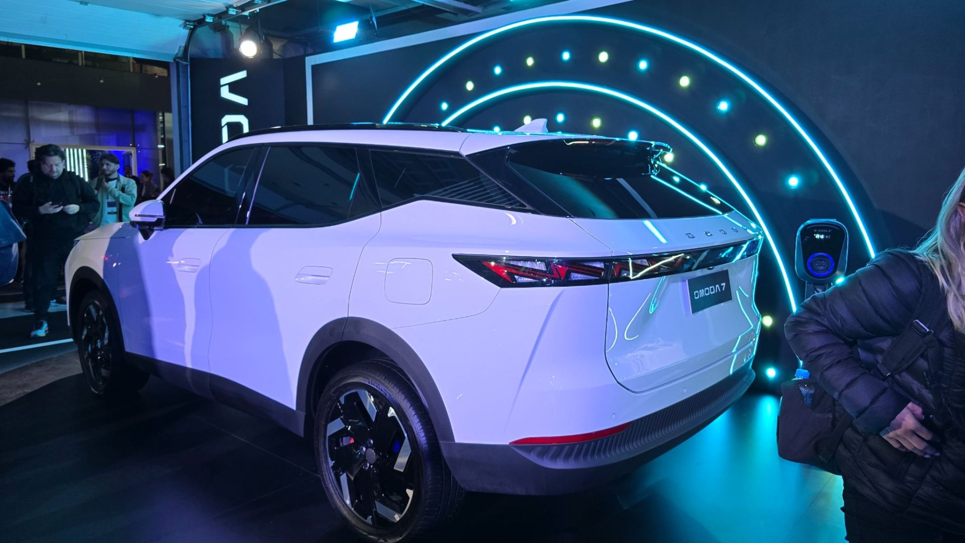 Omoda 7 branco traseira festival interlagos
