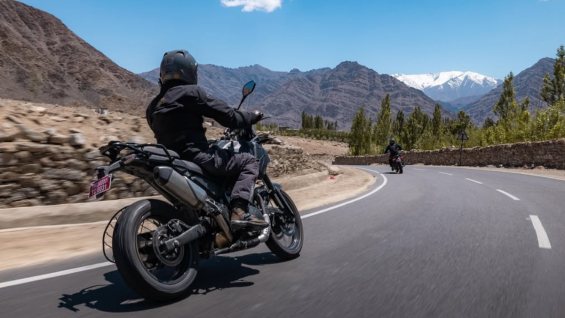 Testes nova Royal Enfield Himalayan big trail (1)