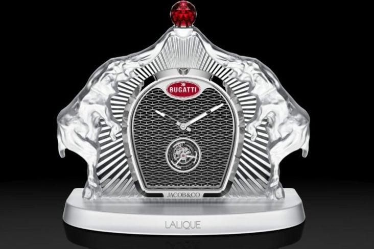 relógio de mesa parceria entre Bugatti lalique e Jacob & Co (1)