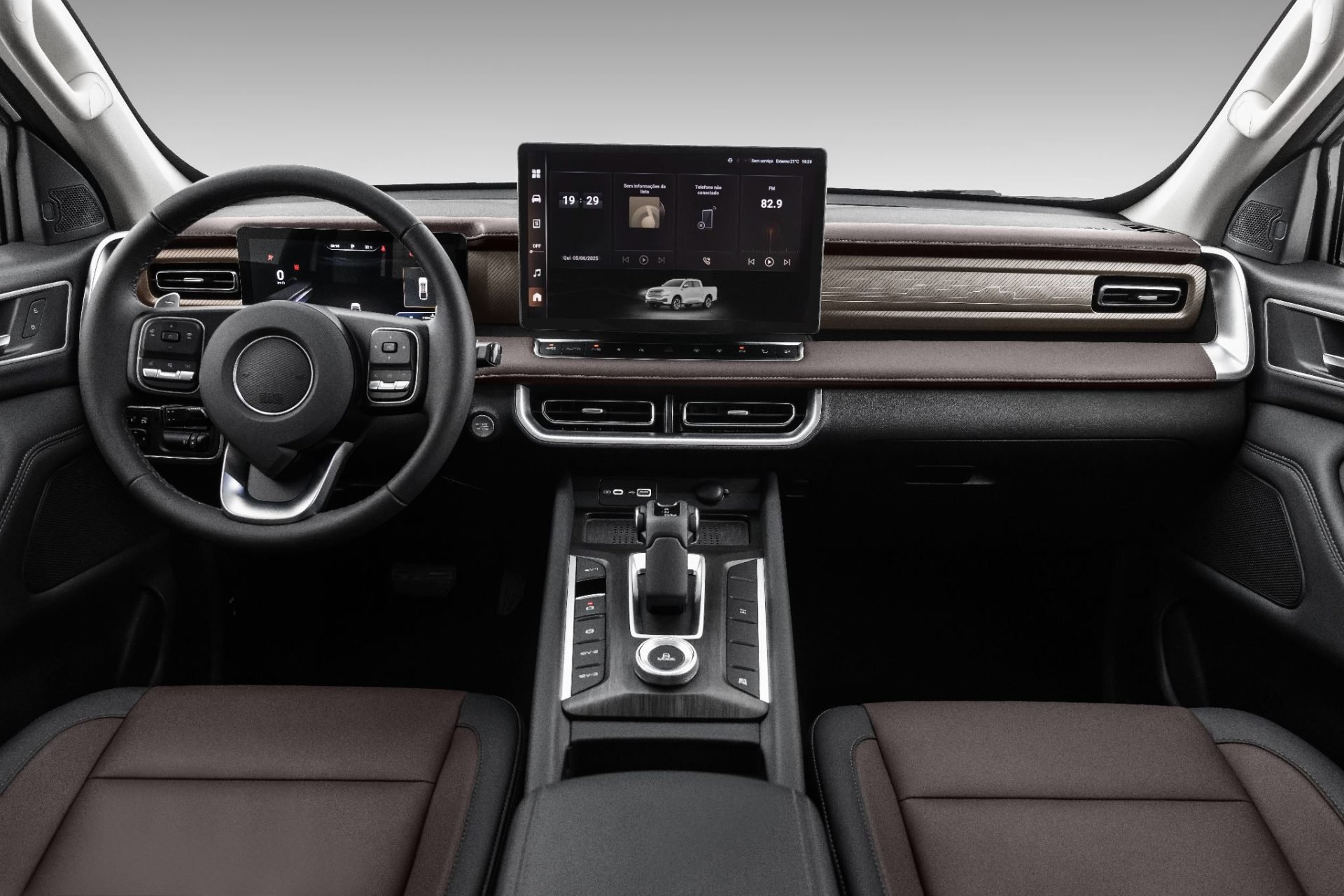 GWM Poer P30 nacional interior painel