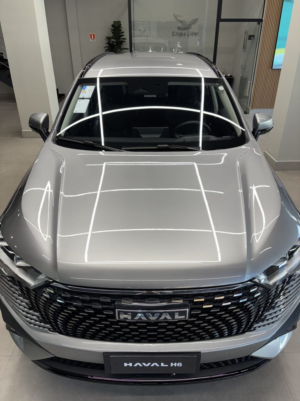 GWM Haval H6 HEV One série limitada frente e teto não é solar