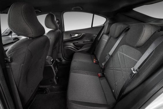 Fiat Fastback Audace 2026 interior banco traseiro
