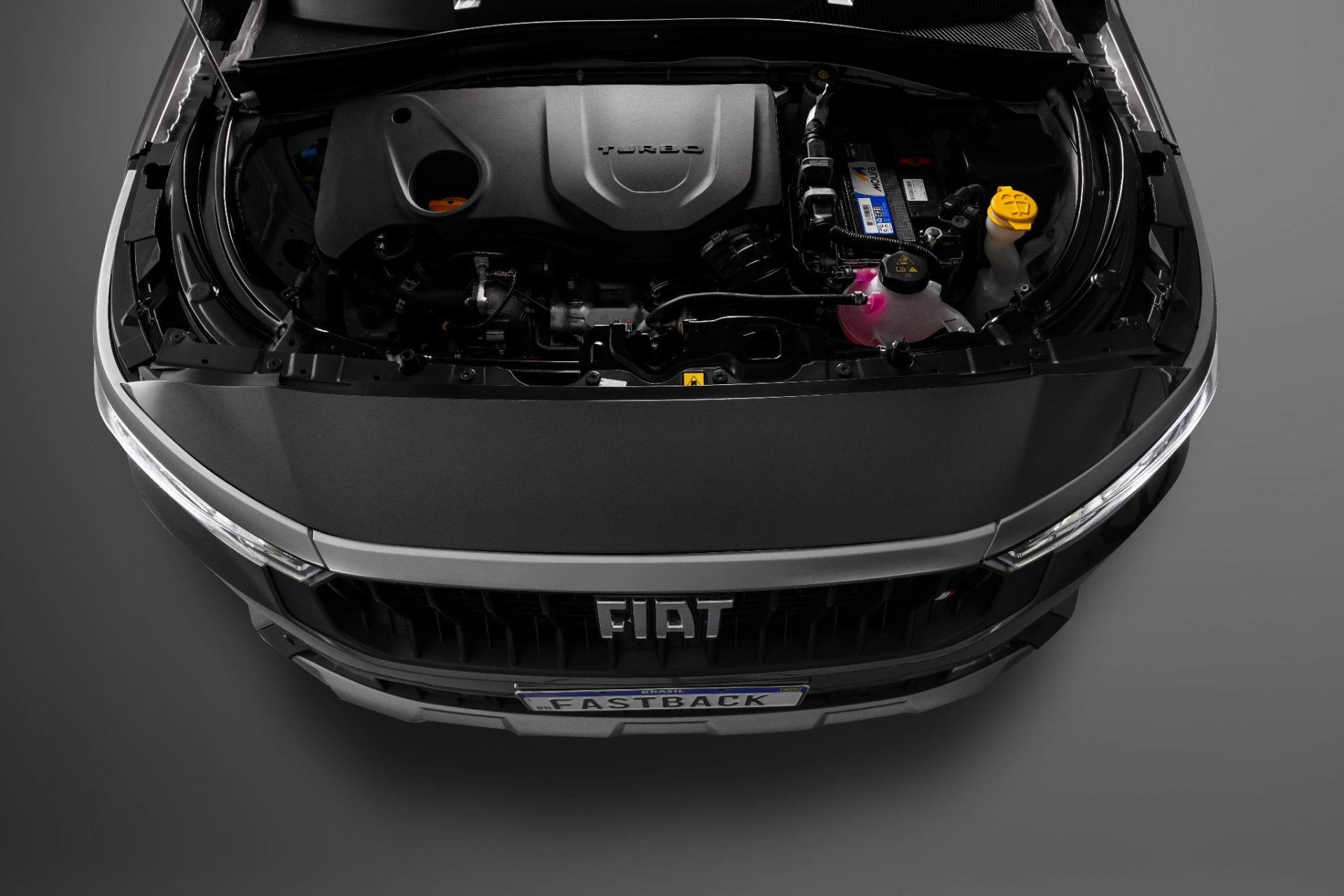 Fiat Fastback Limited 2026 cofre do motor