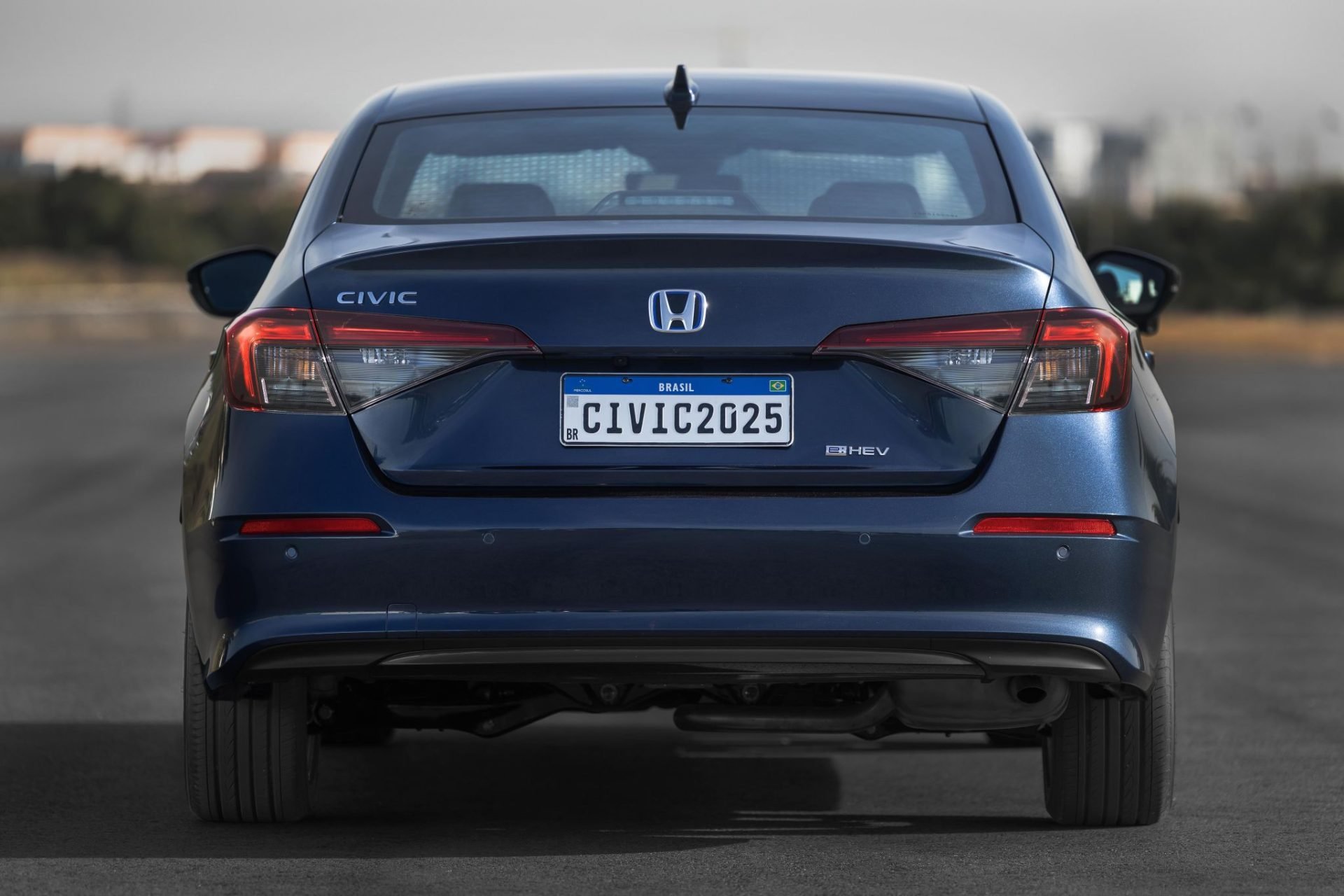 fullsize Civic Advanced Hybrid Est├ítica (1)
