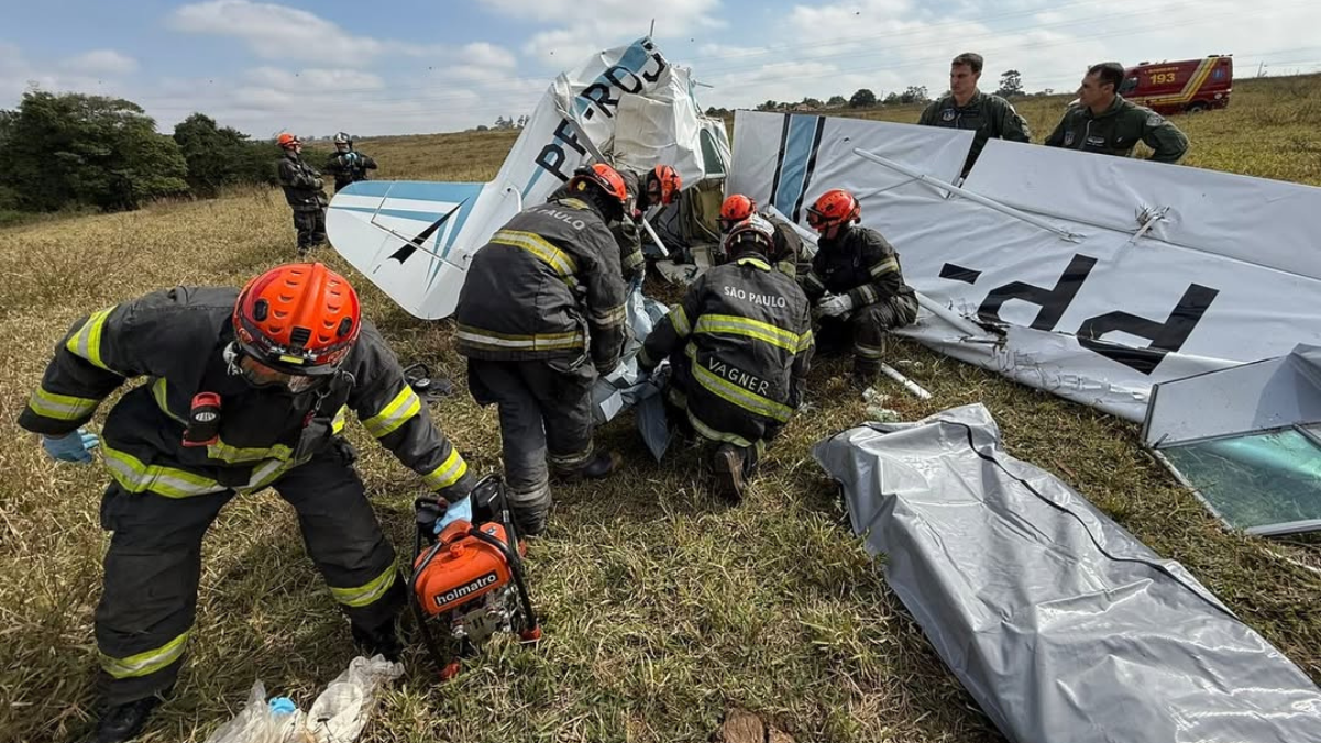 Avião cai em São José do Rio Preto dois óbitos foram confirmado (1)