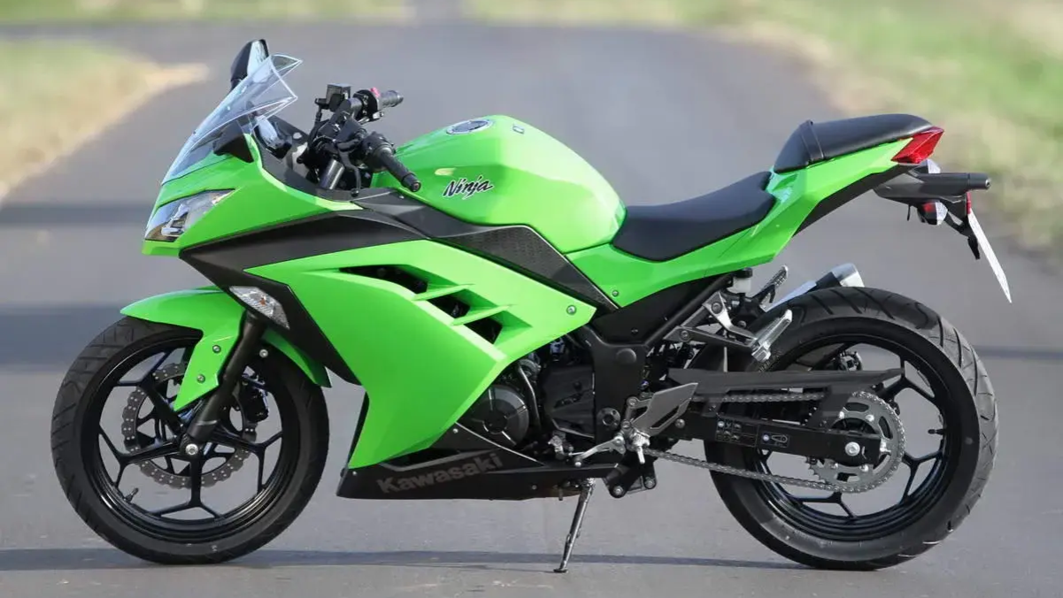 Kawasaki Ninja 300 2013 (2)