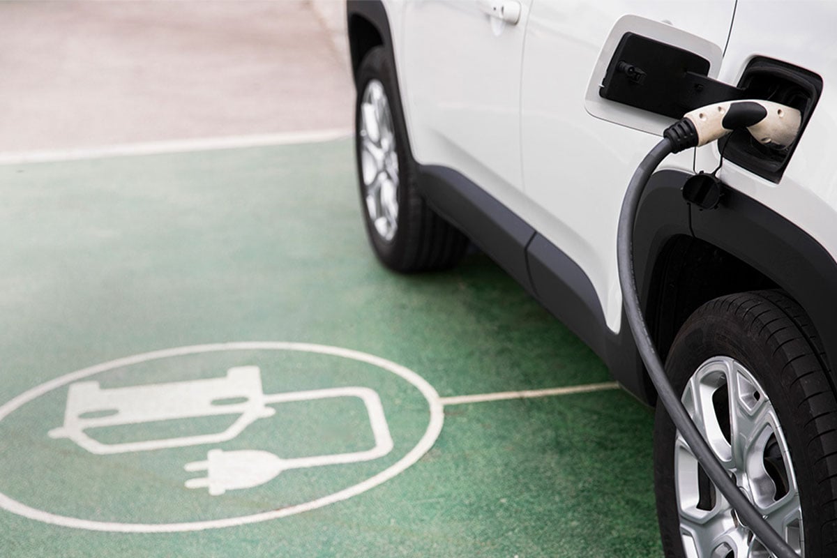 Reator nuclear é solução de Bill Gates para demanda de carros elétricos