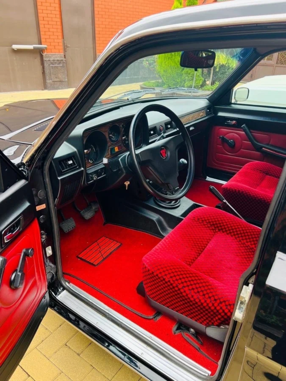 Volga GAZ 2410 interior 