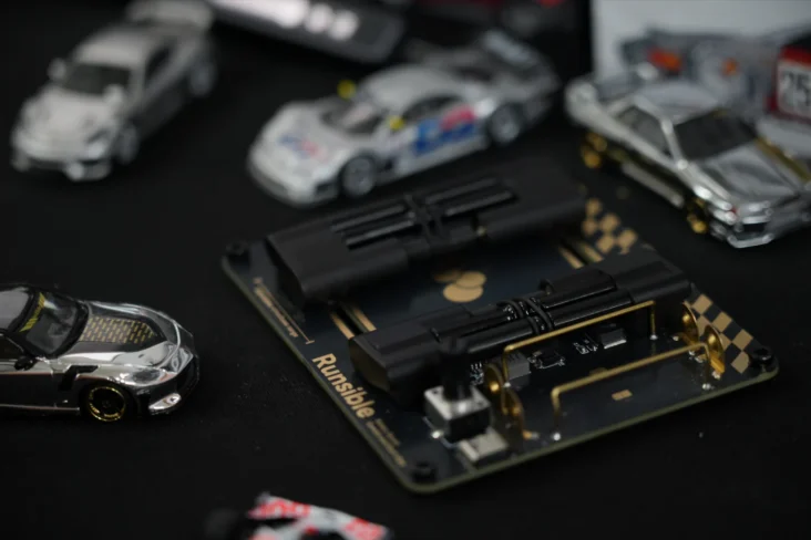 Runsible 64, mini dinamômetro criativo para dar vida às suas miniaturas Hot Wheels