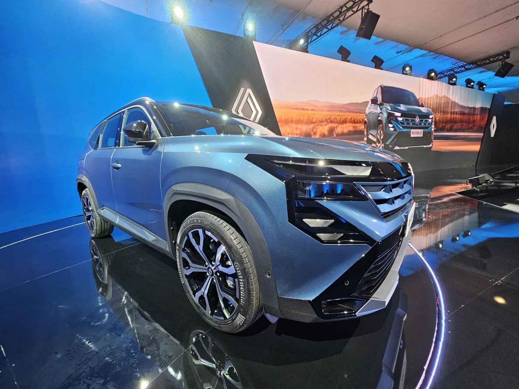 RENAULT BOREAL 2026 FRENTE LATERAL TRASEIRAS INTERIOR DETALHES (3)