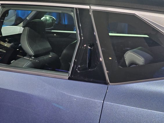 RENAULT BOREAL 2026 FRENTE LATERAL TRASEIRAS INTERIOR DETALHES (6)