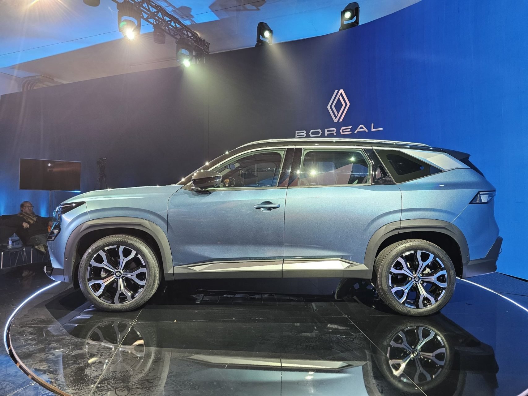 RENAULT BOREAL 2026 FRENTE LATERAL TRASEIRAS INTERIOR DETALHES (7)