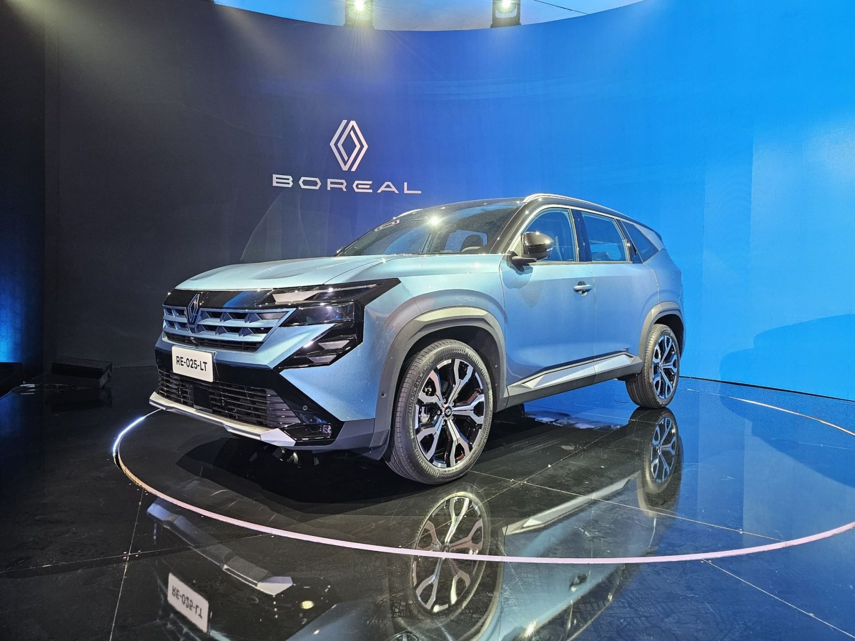 RENAULT BOREAL 2026 FRENTE LATERAL TRASEIRAS INTERIOR DETALHES (9)