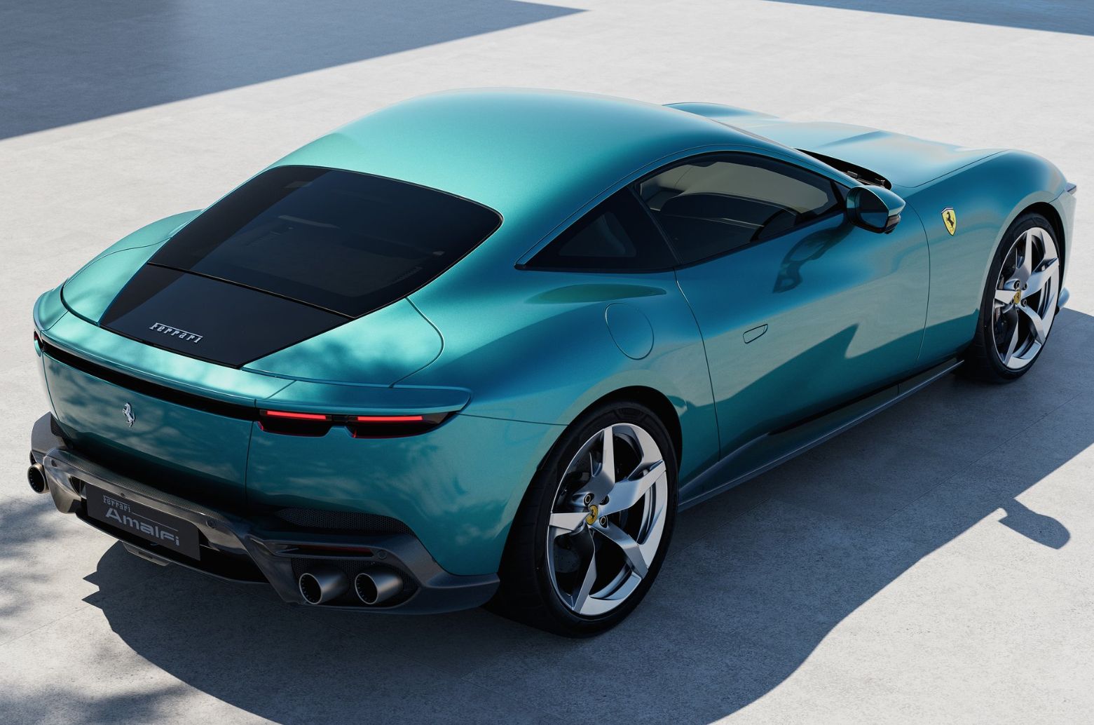 FERRARI AMALFI 2026 VERDE TRASEIRA LATERAL E TETO