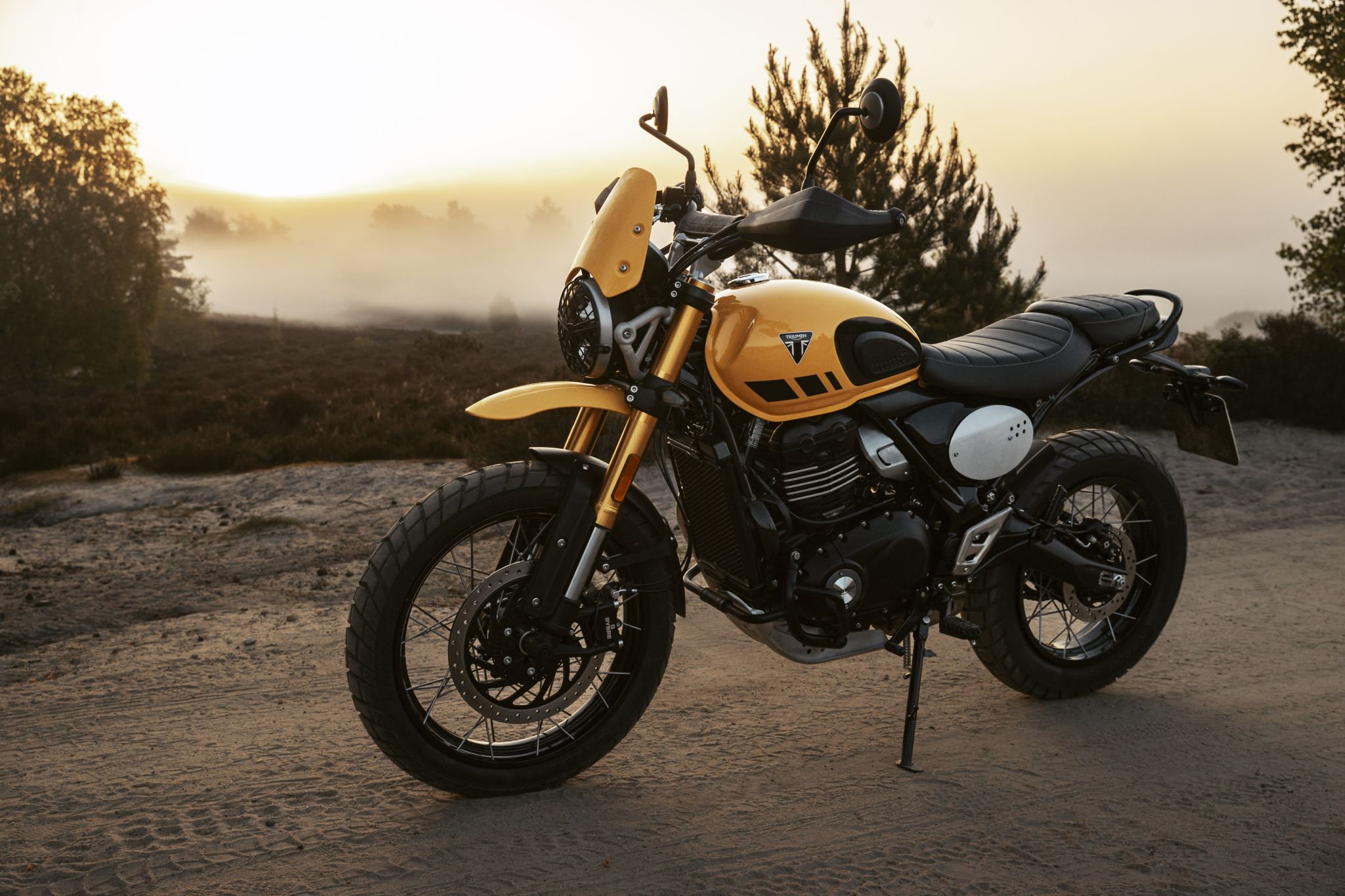 Triumph Scrambler 400 XC chega ao Brasil: agora sim para tentar bater de frente a Himalayan 450