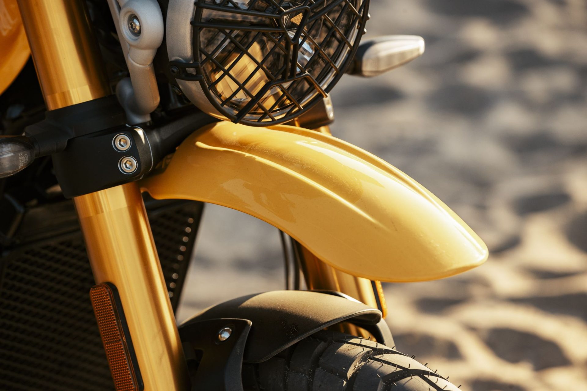 Triumph Scrambler 400 XC (6)