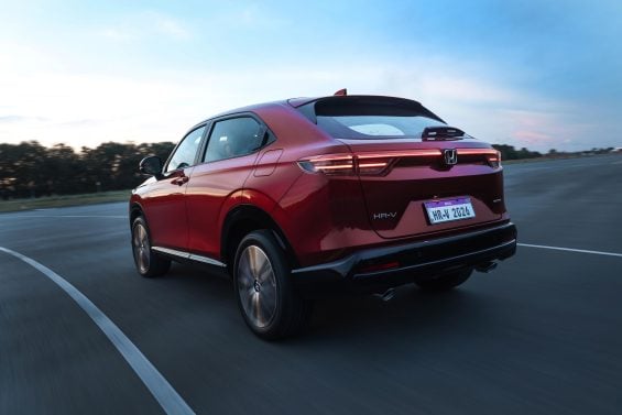 HR V Touring 2026 Movimento (5)