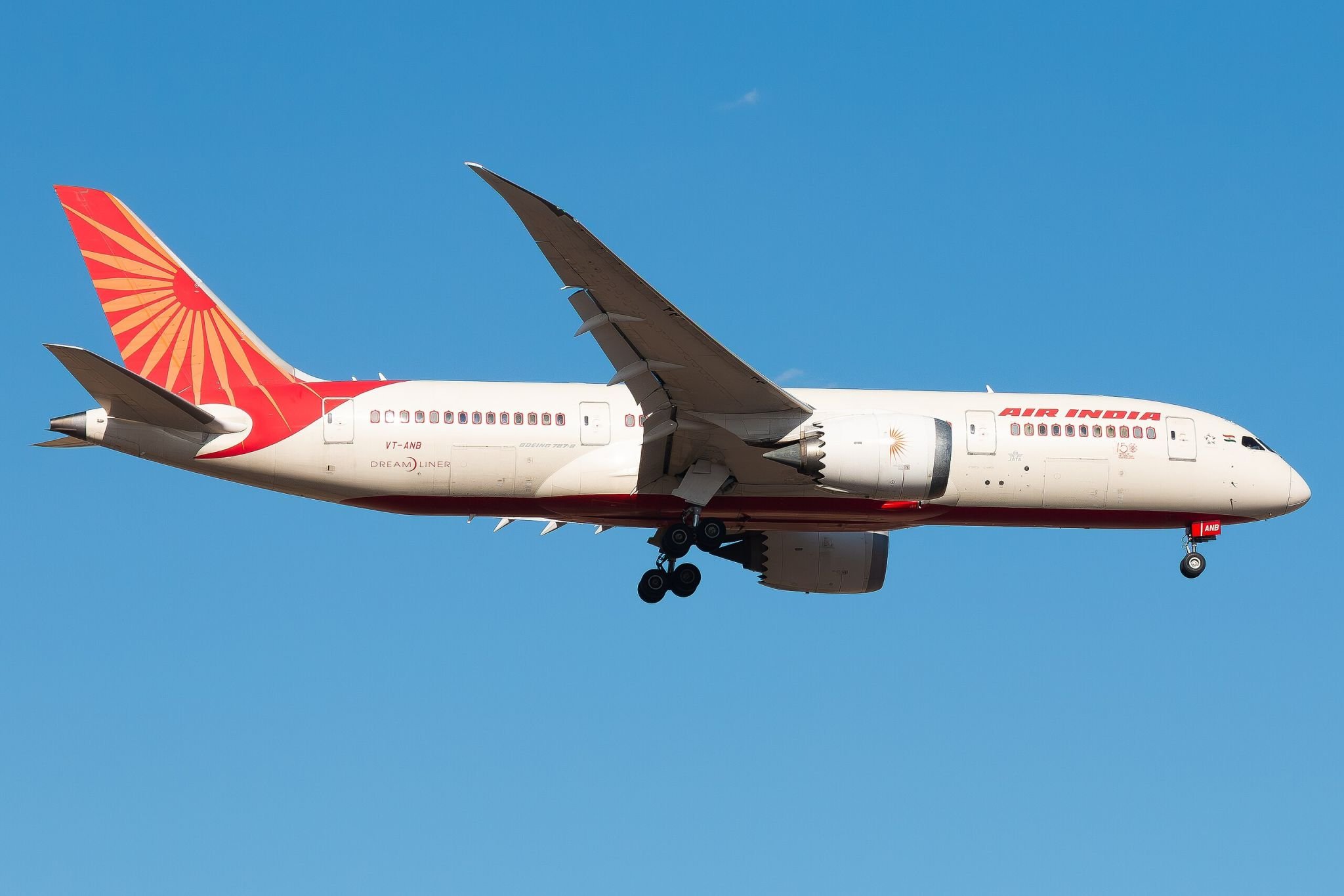 Foto do Boeing 787 de matrícula VT ANB que caiu durante o voo 1717 da Air India Foto Wikimedia