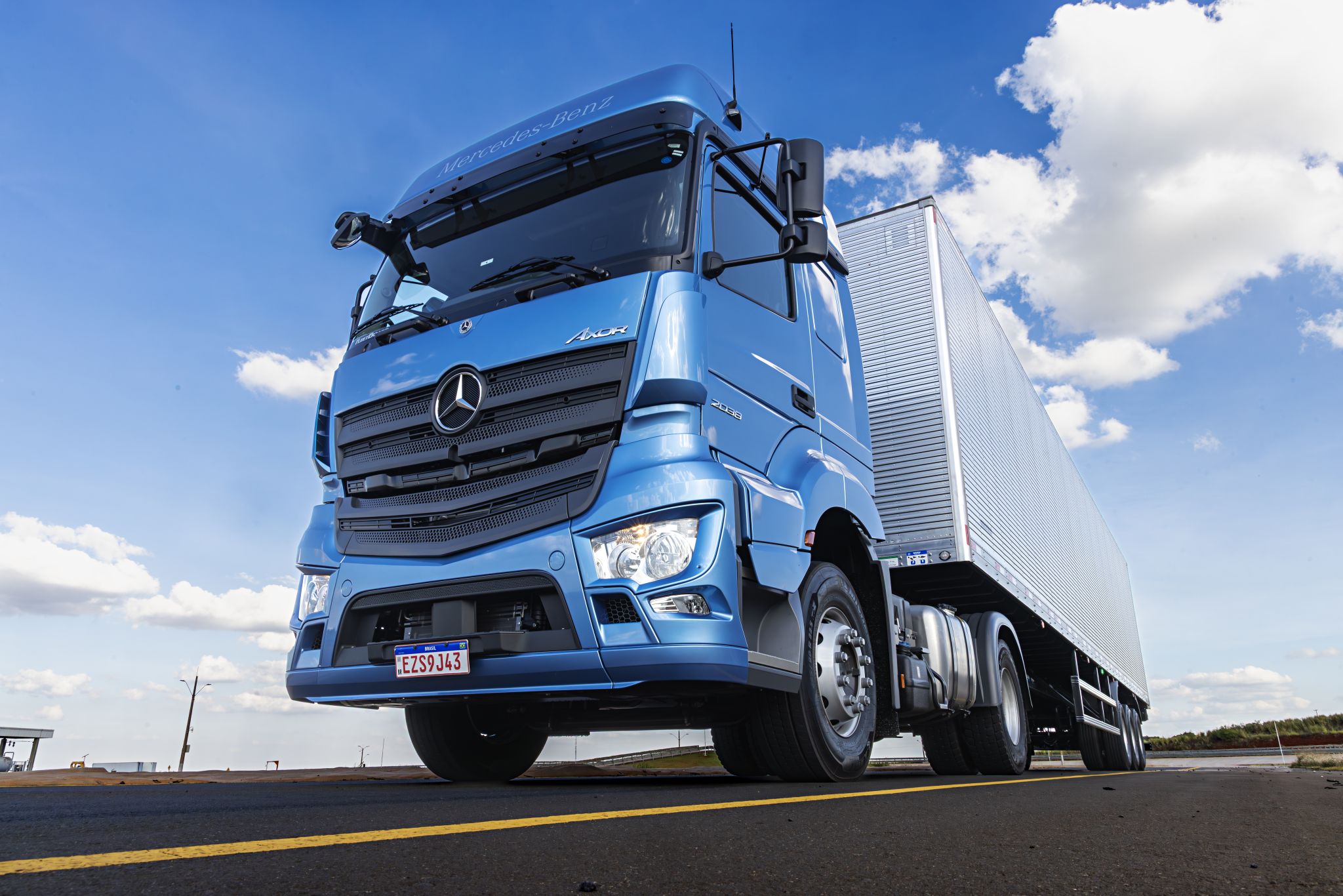 Mercedes Benz Axor 2025