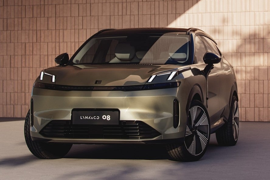 lynk&co 08