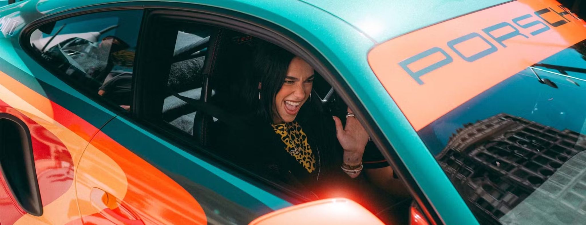 Porsche de Dua Lipa vai a leilão por R$2,6 milhões